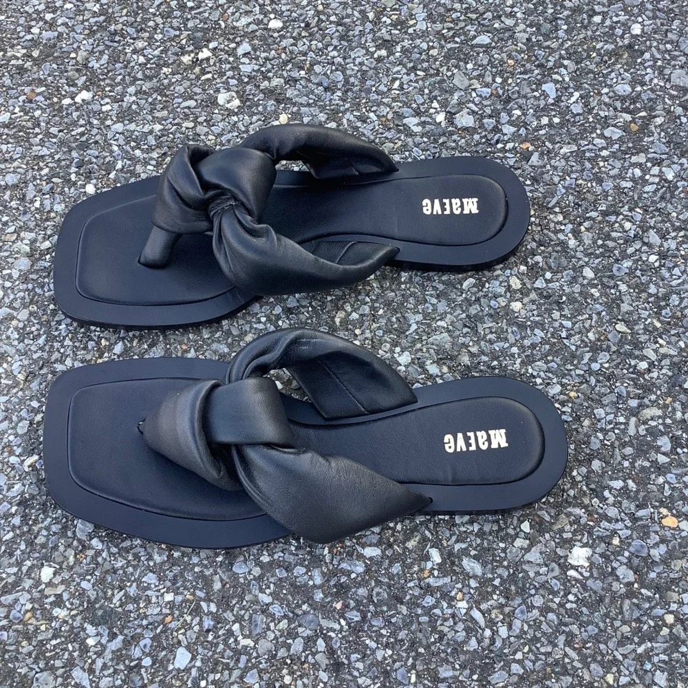 Maeve Black Leather Knotted Puffy Thong Sandals Square Toe Flat Slides Size 7M - Picture 3 of 7